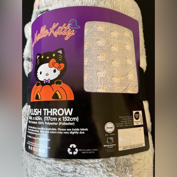 NEW 2024 Hello Kitty Halloween Blanket Throw Sanrio Grey 46 In x 60 - Picture 2 of 8